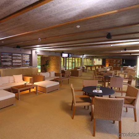 Park Congress & Wellness فندق 4*
