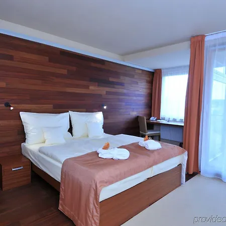 Park Congress & Wellness 4*
